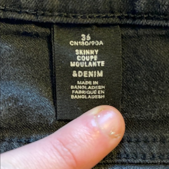 Jeans - Picture 3 of 4